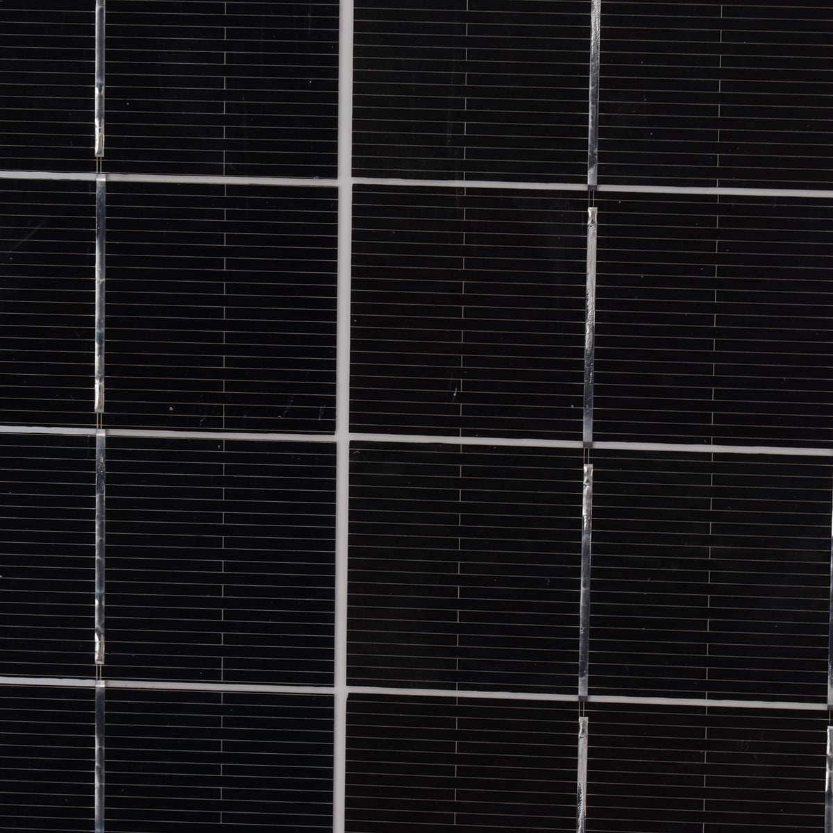 100W 18V Portable Solar Panel Kit 100 Watt 18 Volt Monocrystalline Portable Solar Panel for Automobiles Ships Airplanes Outdoor Agriculture Planting Tourism