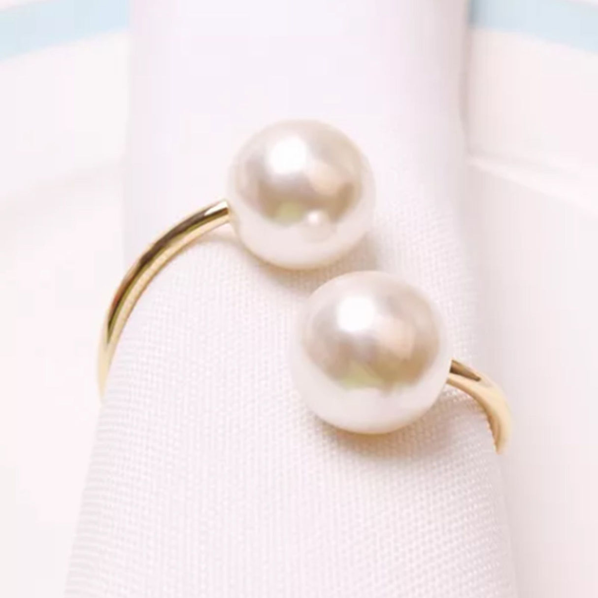 12pcs Napkin Ring Washable Decorative Exquisite Metal Napkin Ring Buckle for Wedding Party Banquet Christmas Dinner