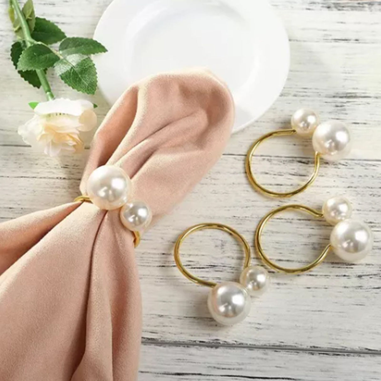 12pcs Napkin Ring Washable Decorative Exquisite Metal Napkin Ring Buckle for Wedding Party Banquet Christmas Dinner