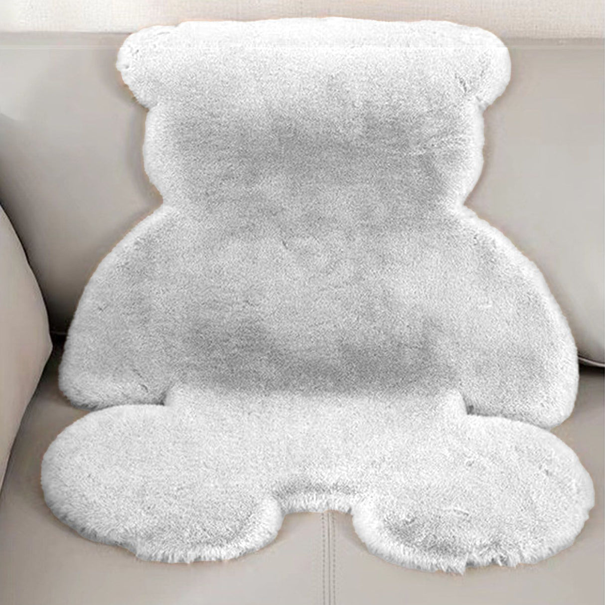 Cute Bedroom Rug Soft Bear Shaped Shaggy Floor Mat for Kids Teen Girls Room Floor Living Room White 45x60