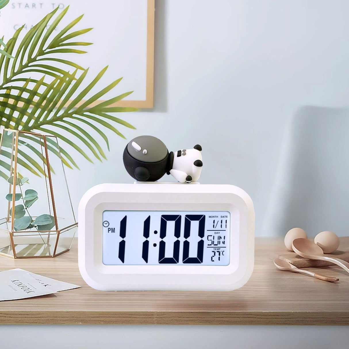 Electronic Clock Cute Cartoon LED Screen Desktop Electronic Alarm Data Time Calendar Temperature Clock Spaceman