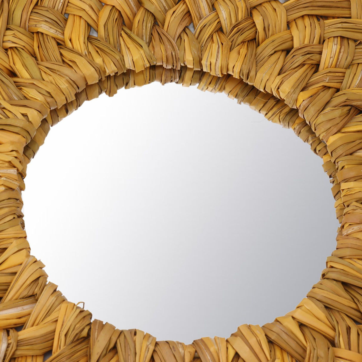 Straw Weaving Wall Mirror Retro Beautiful Woven Wall Hanging Mirror for Dorm Room Decoration Gold