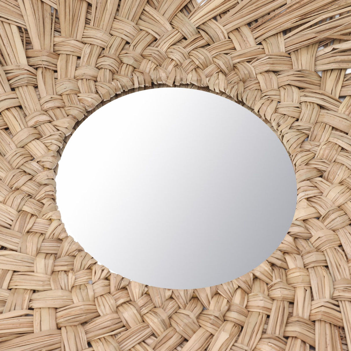Straw Weaving Wall Mirror Retro Beautiful Woven Wall Hanging Mirror for Dorm Room Decoration Nature