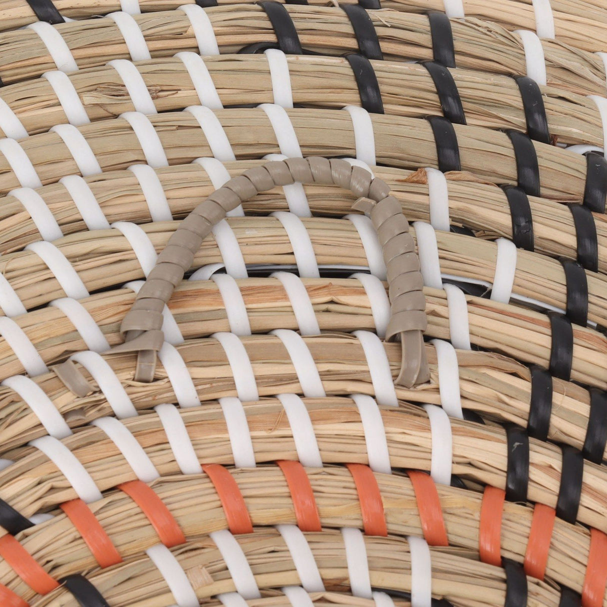 Round Grass Wall Ornaments 35cm Diameter Hand Knitting Hanging Woven Wall Baskets for Living Room Kitchen Style 3