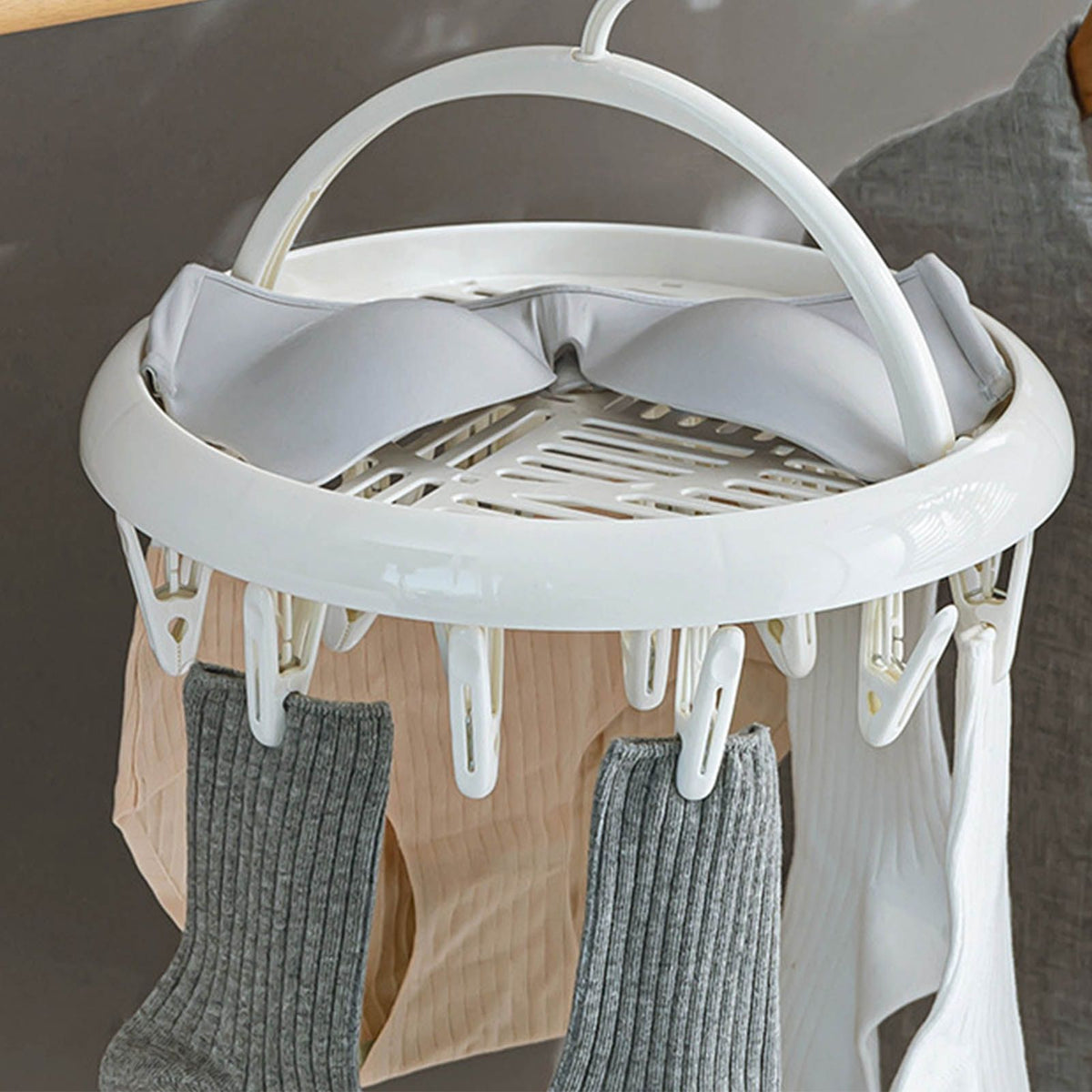 Round Drying Rack Clothes Hanger Plastic Round Laundry Hanger with Clips for Socks Underwear White