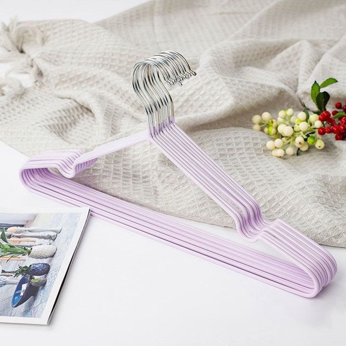 Clothes Hangers Prevent Slip Space Saving Heavy Duty Dry Wet Thick Clothes Hangers for Home Dormitory Purple