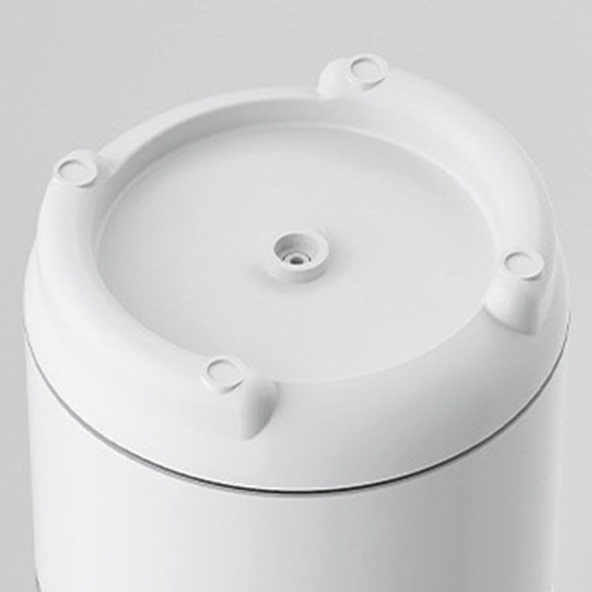 Makeup Brush Storage Container 360 Degree Rotating Dust Prevention Transparent Lid Large Capacity Makeup Brush Holder White