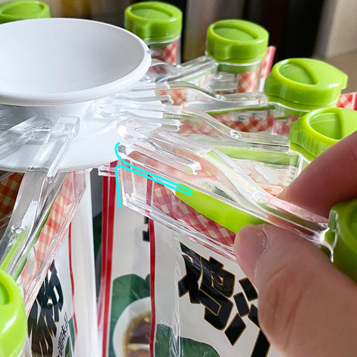 Rotating Seasoning Bag Rack Condiment Spice Storage Bracket Organizer Holder for Kitchen