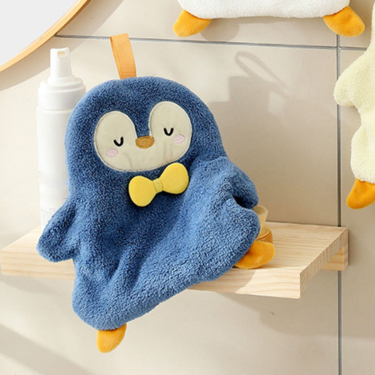 Animal Hand Towel Soft Cute Wall Mounted Dish Cloth Hand Dry Towel for Kitchen Bathroom Penguin