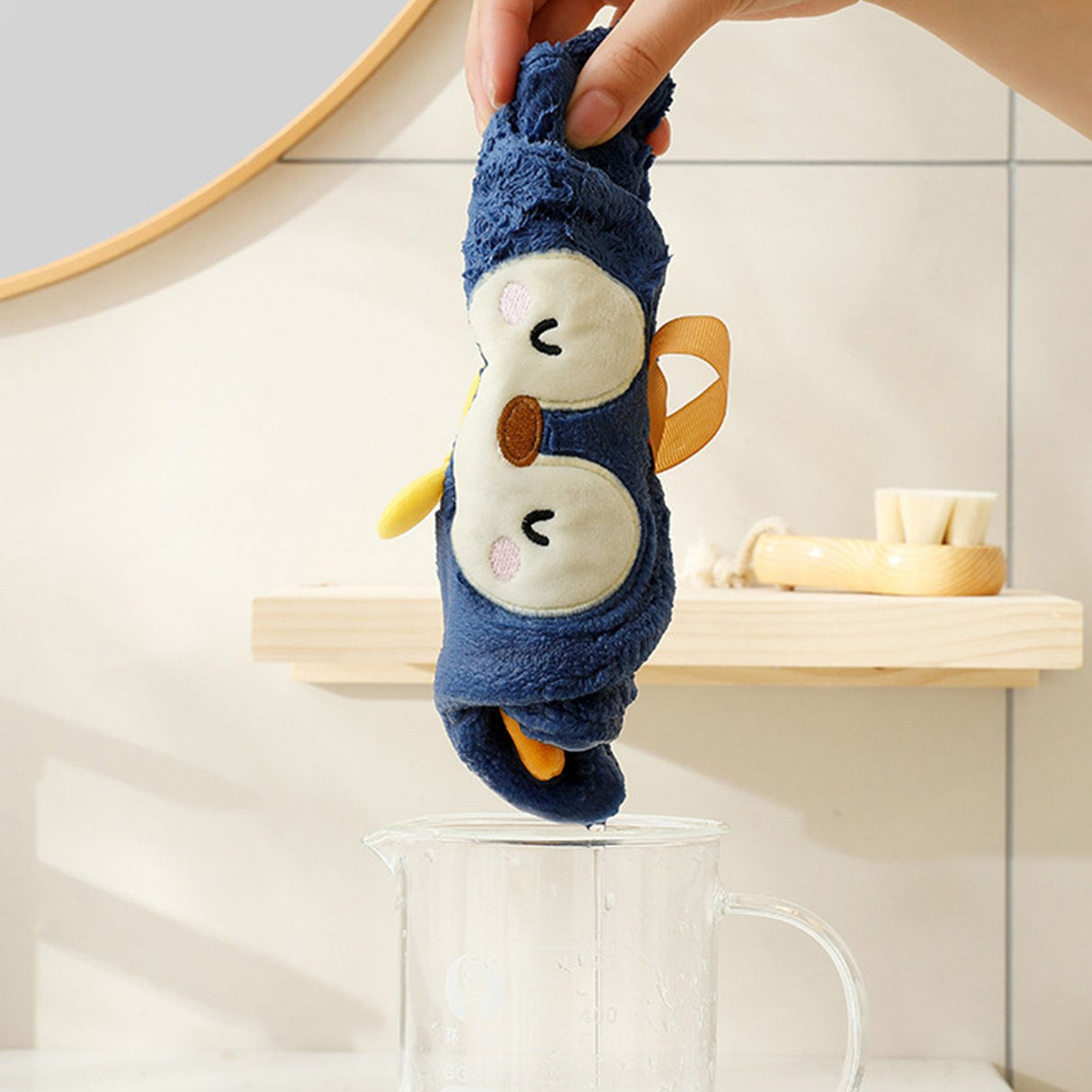 Animal Hand Towel Soft Cute Wall Mounted Dish Cloth Hand Dry Towel for Kitchen Bathroom Penguin