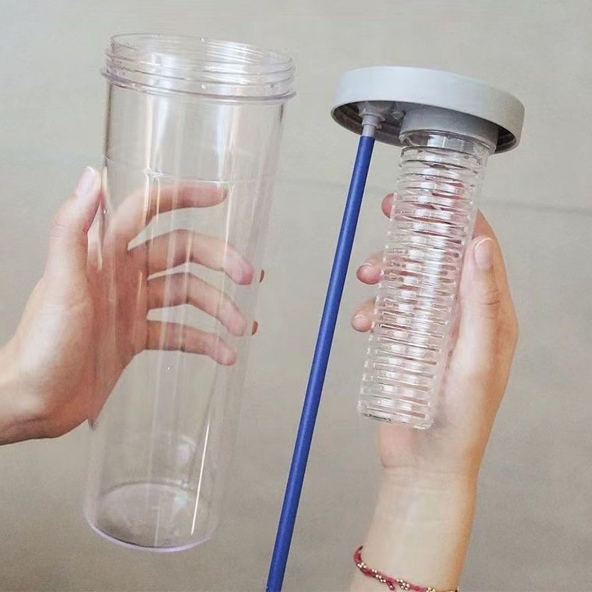 700ml Straw Cup Transparent Plastic Water Bottle with Straw Portable Juice Cup Drinking Bottle Gray