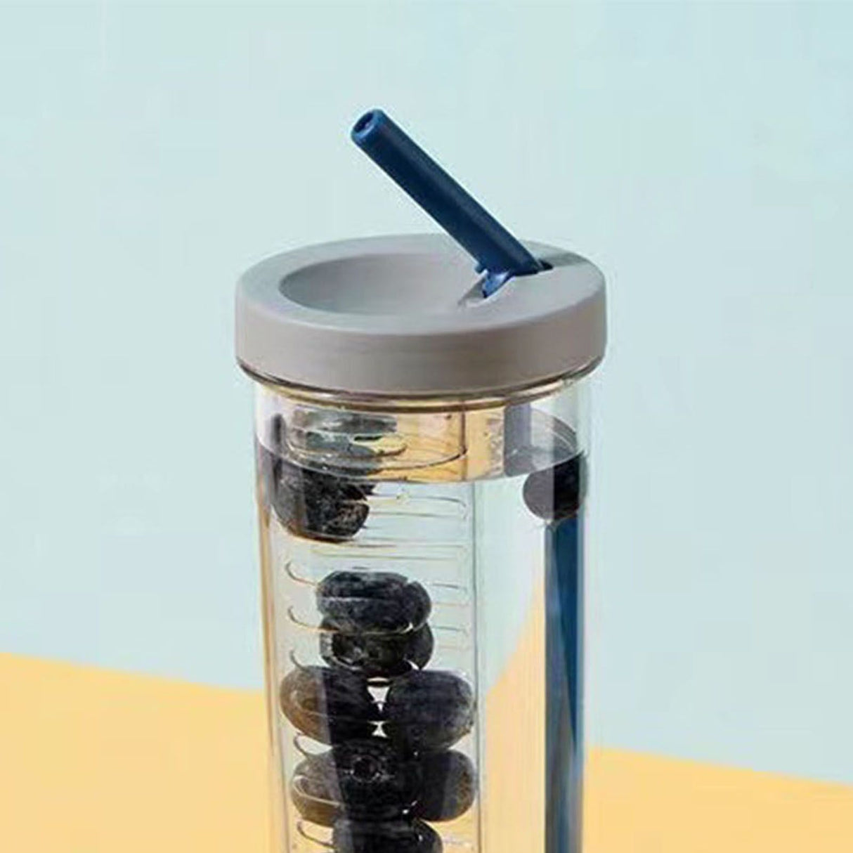 700ml Straw Cup Transparent Plastic Water Bottle with Straw Portable Juice Cup Drinking Bottle Gray