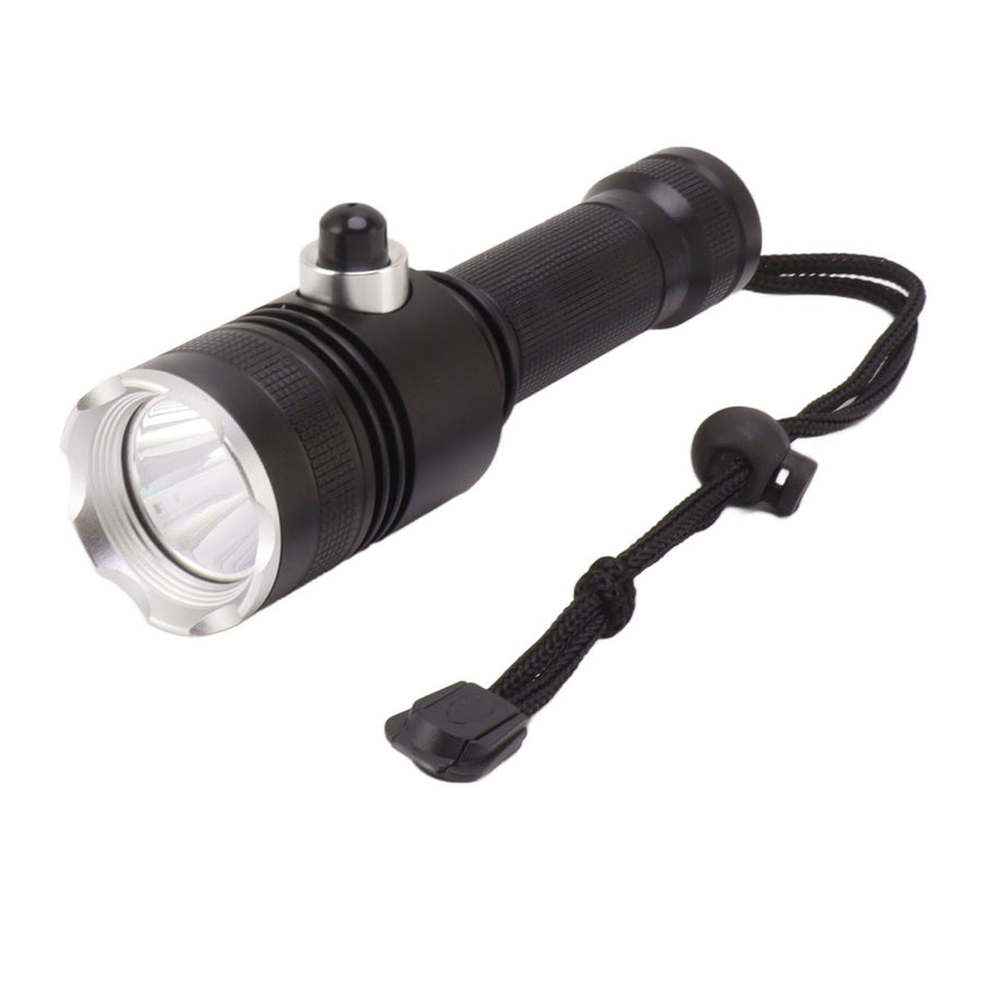 Underwater LED Flashlight Strong Light Long Range Diving Flashlight IPX8 Waterproof 1000LM