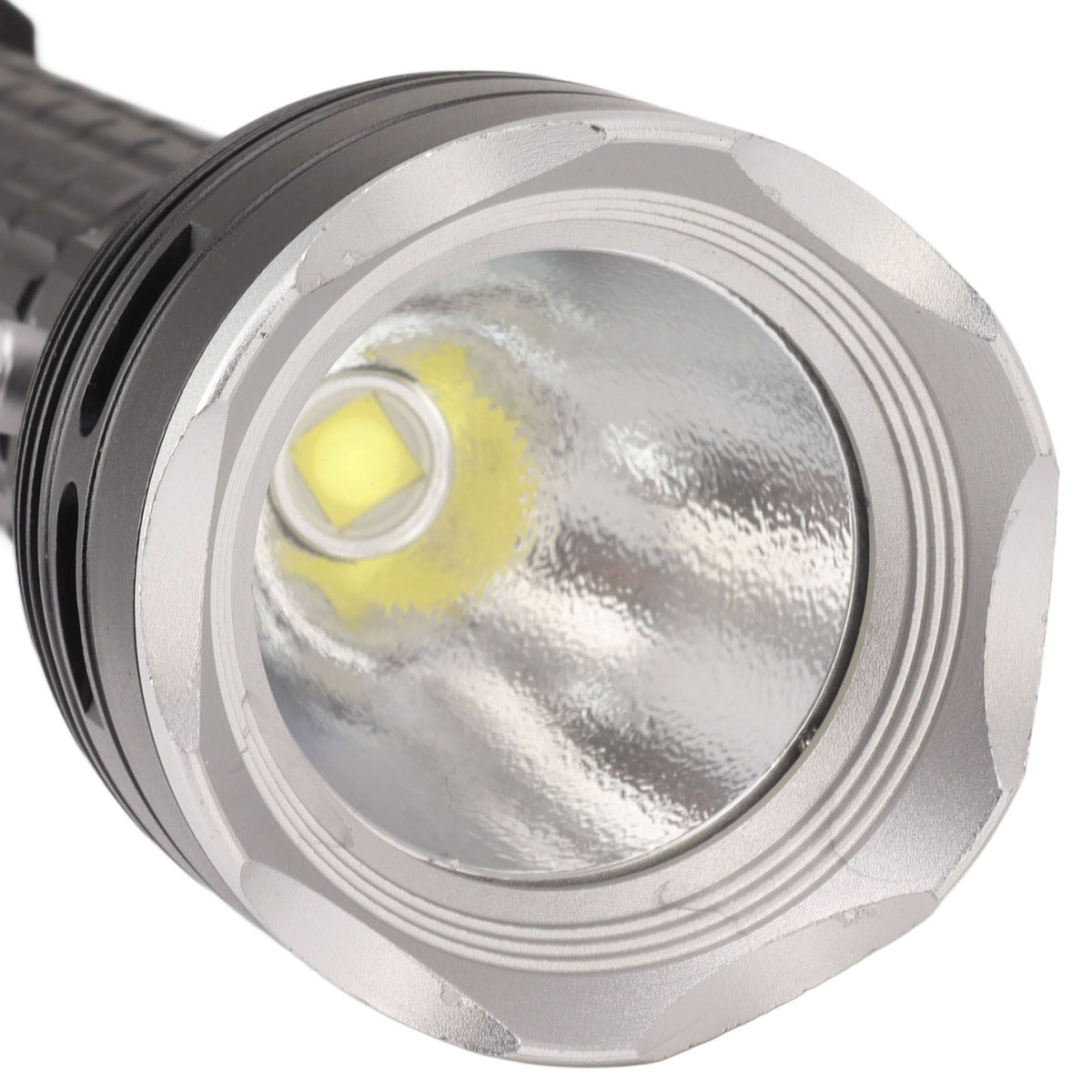 Diving Flashlight 3200 Lm IPX8 Waterproof Aluminum Alloy 3 Lighting Modes Under Water Flashlight for Adventure