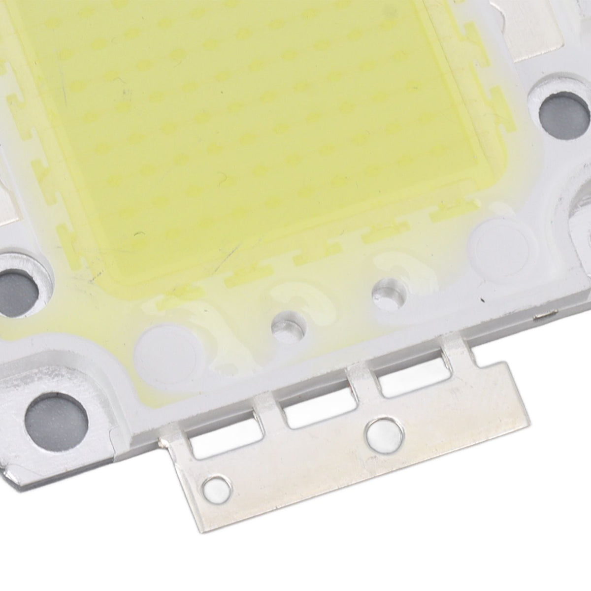 2pcs Round LED Chip 100W High Power LED Chip White Light 9600LM 6000K LED Beads for Home Studio Exhibition Foodlight Spotlight