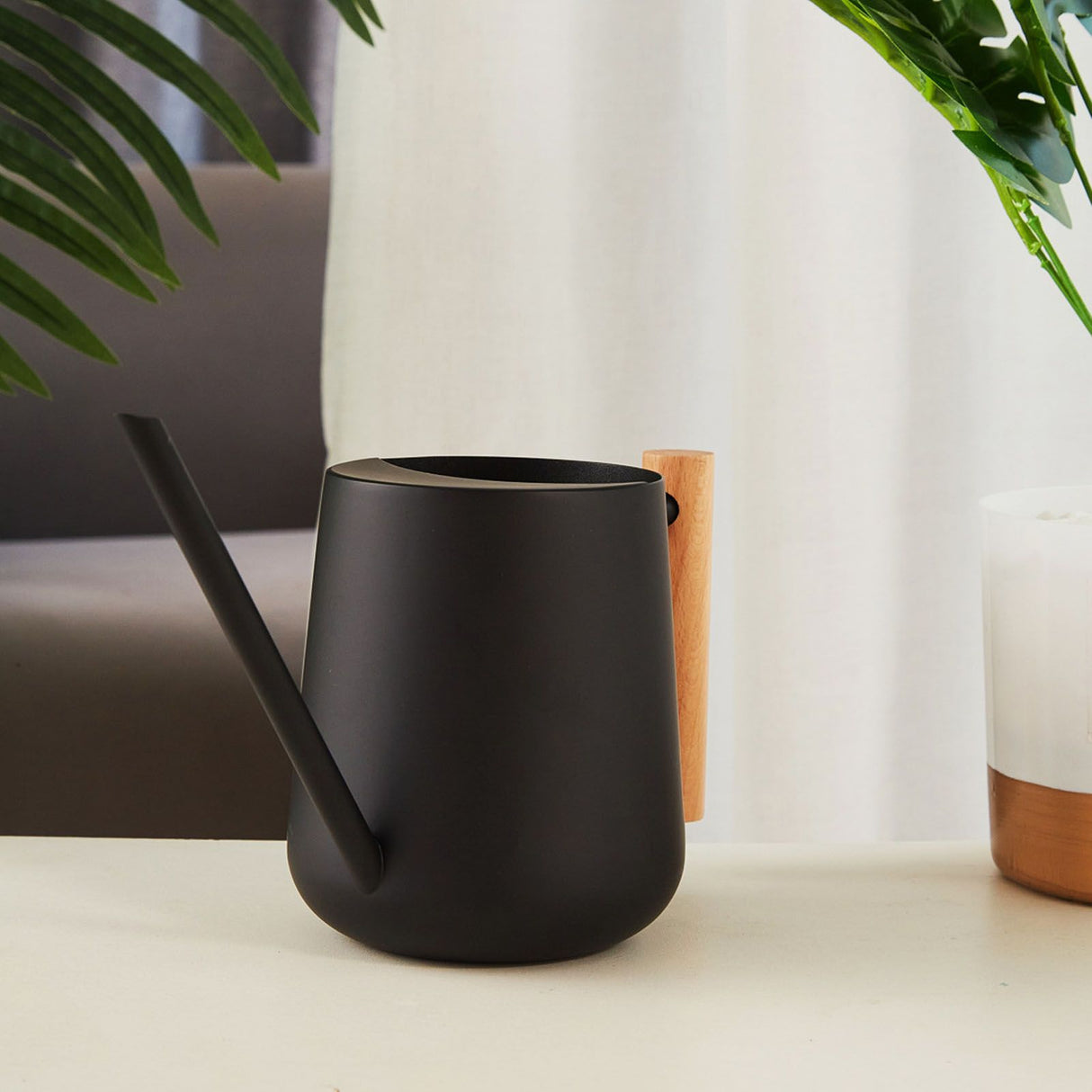 Watering Can 900ml Stainless Steel Long Spout Wooden Handle Elegant Flower Watering Pot for Garden Family Outdoor Black