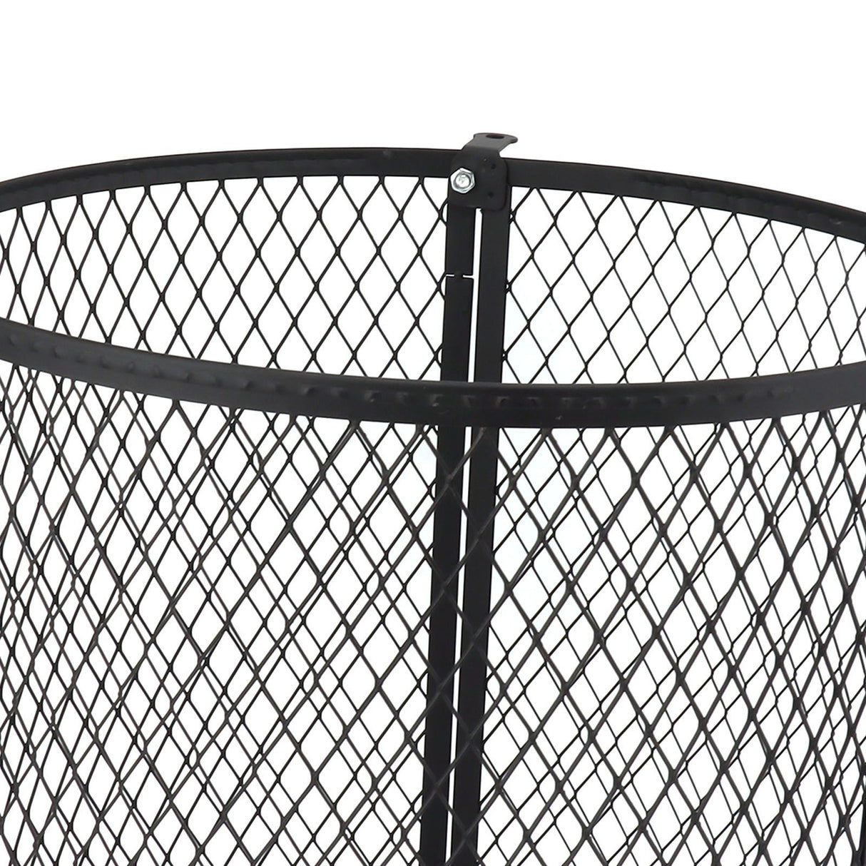 Varmint Feeder Cage Weatherproof Quick Lock Deer Feeder Protective Guards Cage for Outdoor Forest