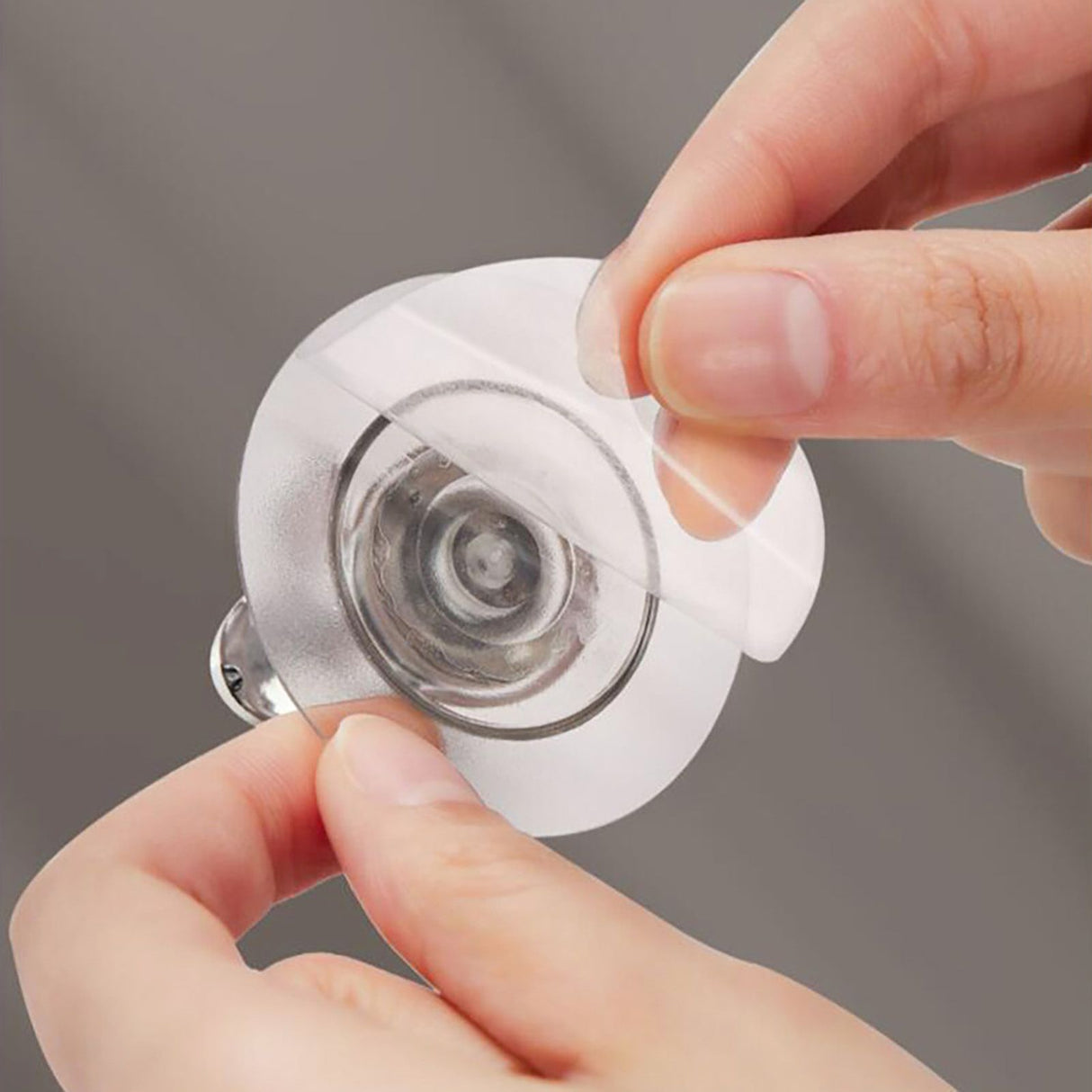 Toilet Lid Handle Toilet Cover Lifter Electroplated Flower Shape Adhesive Easy to Use Toilet Lifter Handle for Bedroom