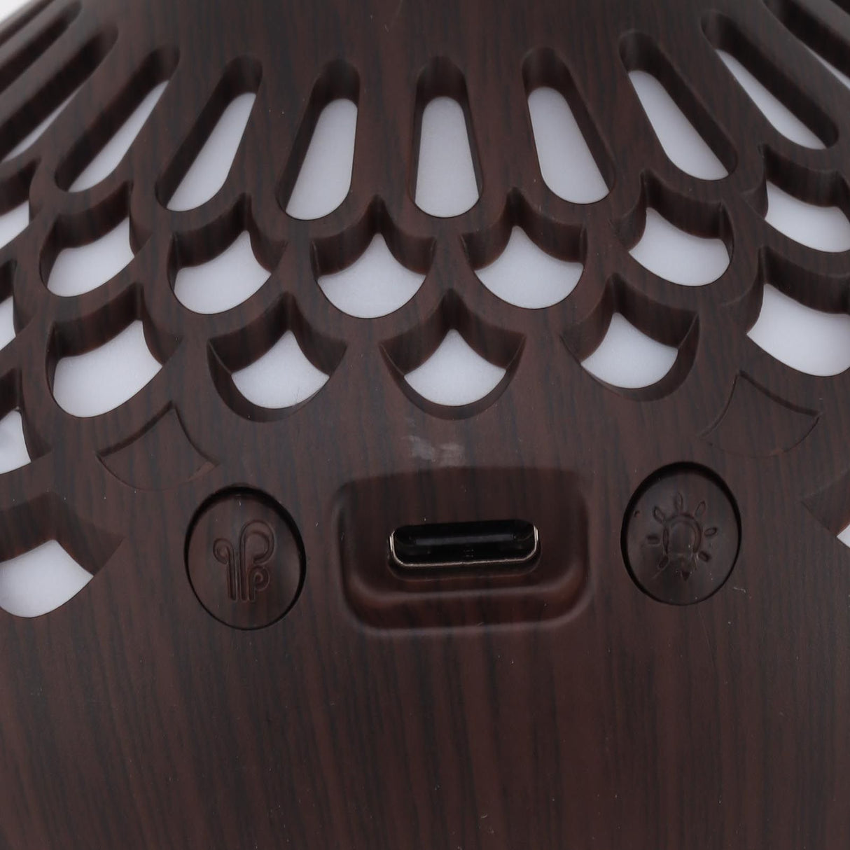 2.5W Scent Diffuser 300ml USB Powered Silent Operation Flower Vase Shape Aroma Humidifier for Offices Bedrooms Dark Brown