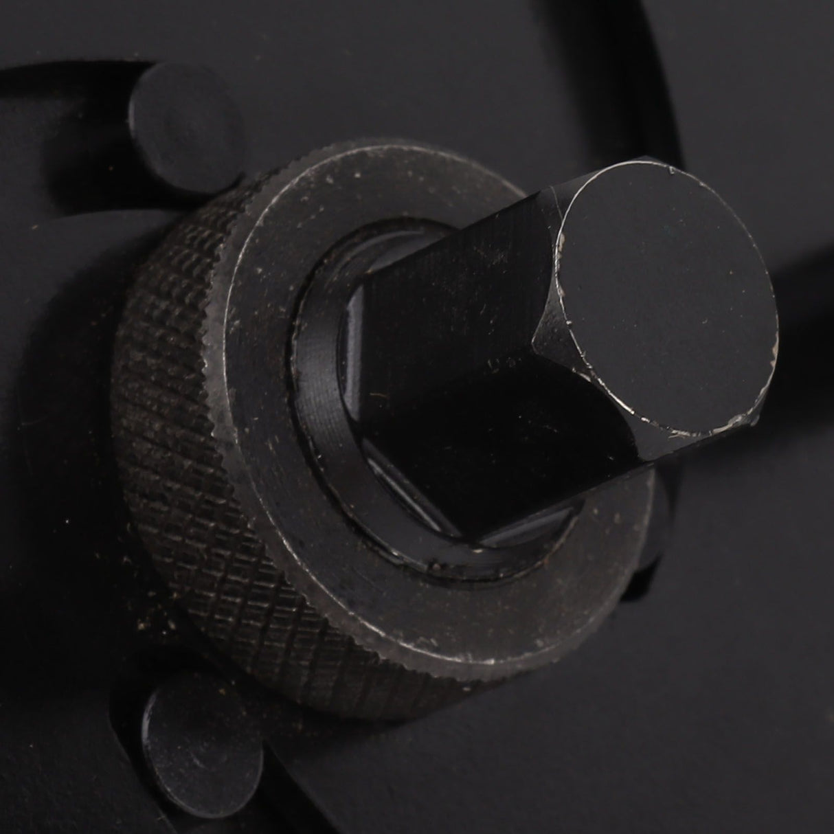 Oil Pump Cap Removal Tool Adjustable 3 Jaws Round Steel Better Grip Tightening Fuel Tank Lid Wrench for Cars