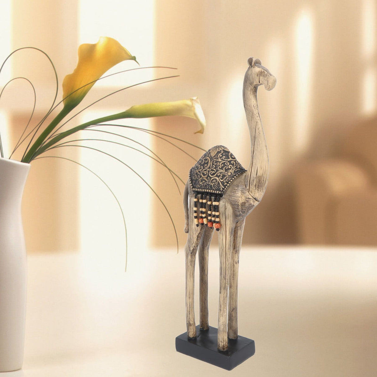Camel Statue Artistic Camel Desk Sculpture Resin Camel Statue Home Decoration Ornament
