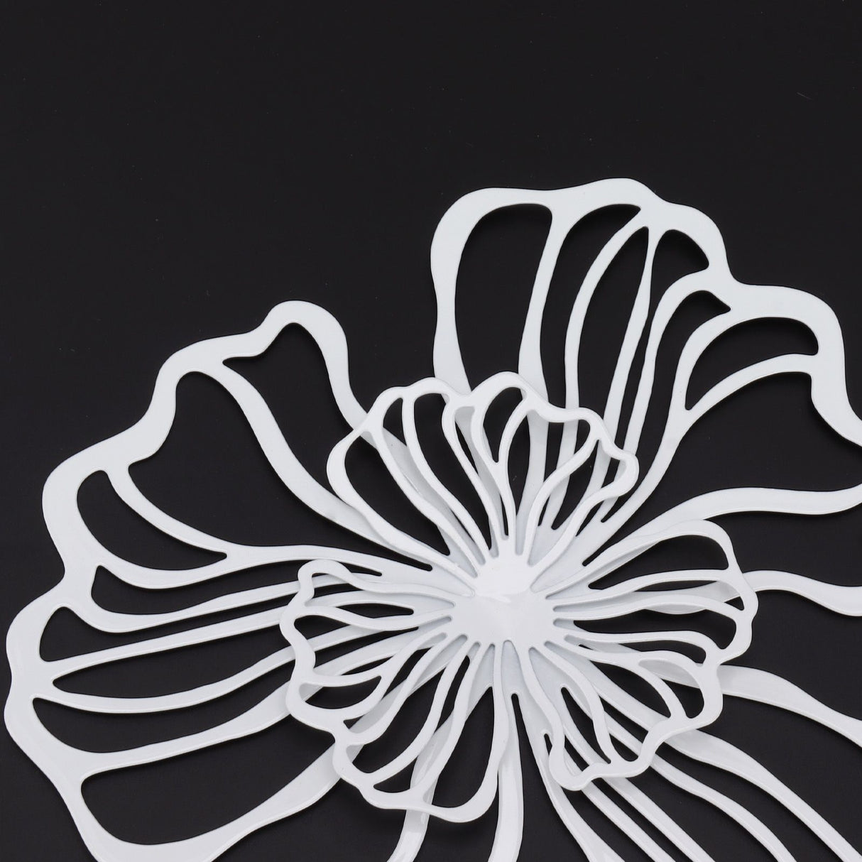 5PCS Metal Flower Wall Decor Iron Wall Art White Green 2 Layer Hollow Hanging Decor for Wall Living Room Office