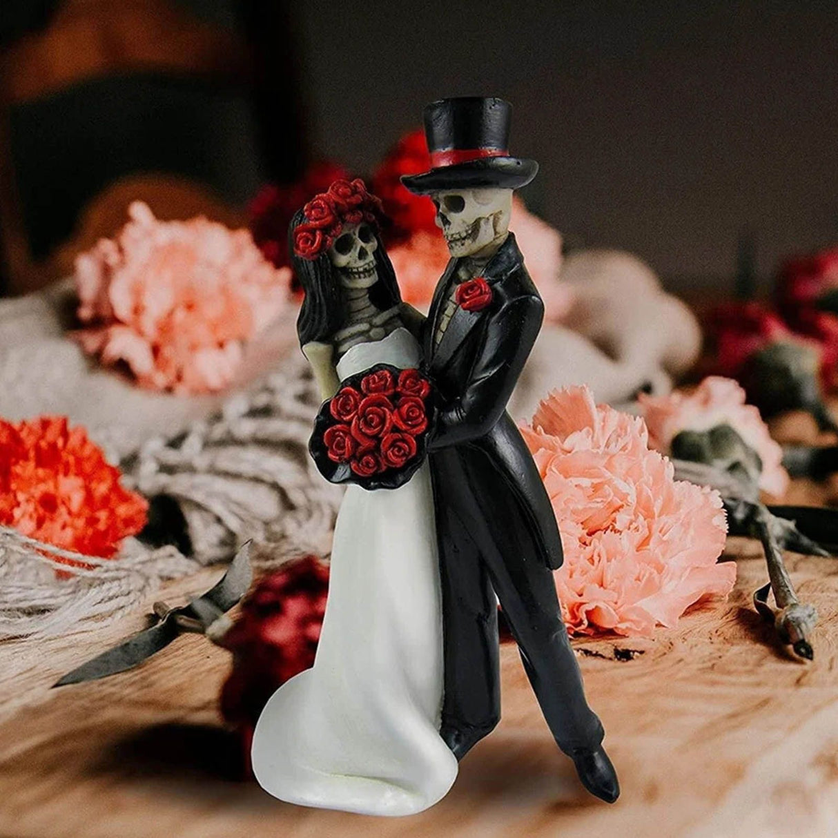 Skeleton Wedding Couple Statue Day of The Dead Dancing Skeleton Couple Halloween Romantic Wedding Bride Groom Figurine Resin