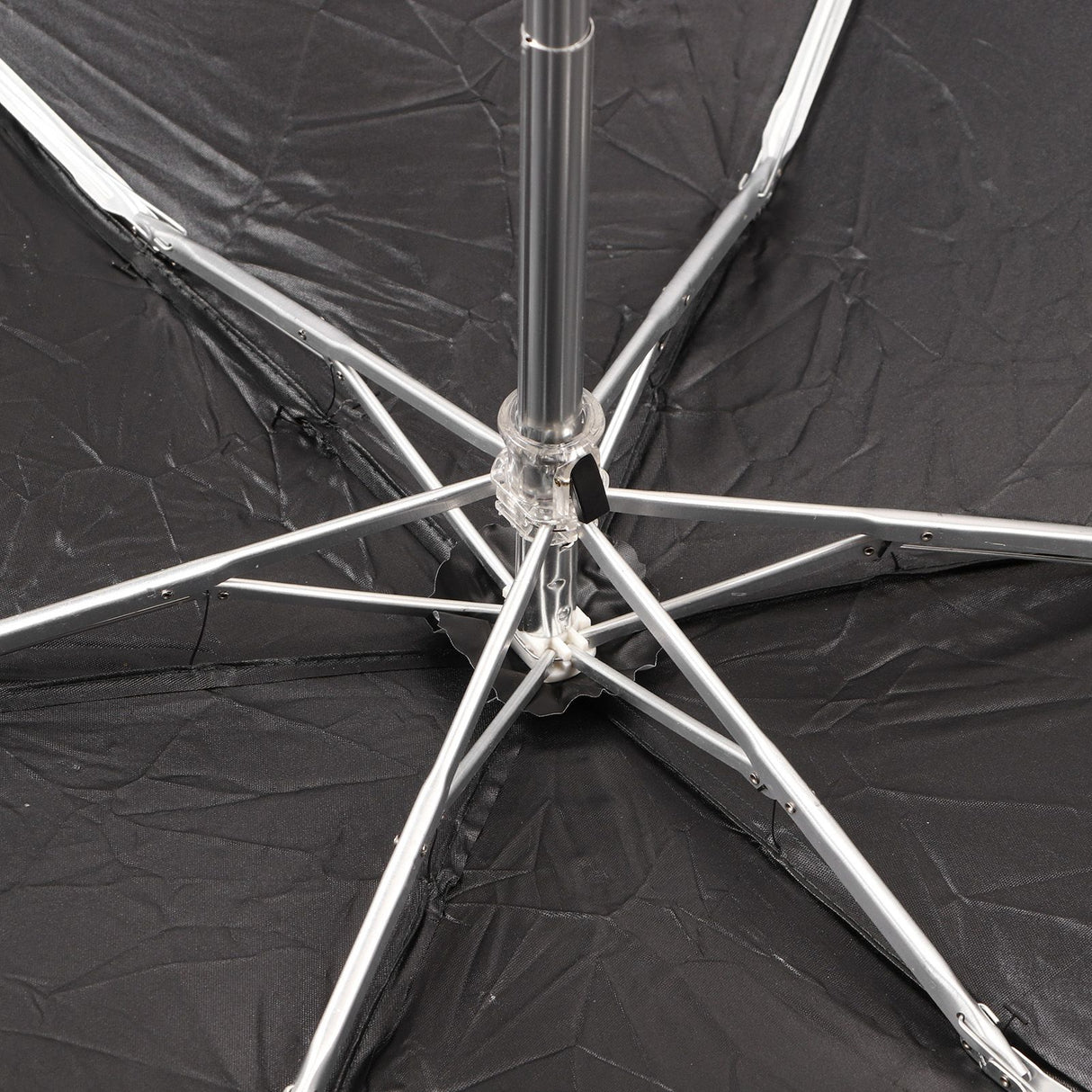 6 Ribs Umbrella Sun Protection UPF50 Impact Cloth Portable Folding Umbrella for Sunny Rainy Black