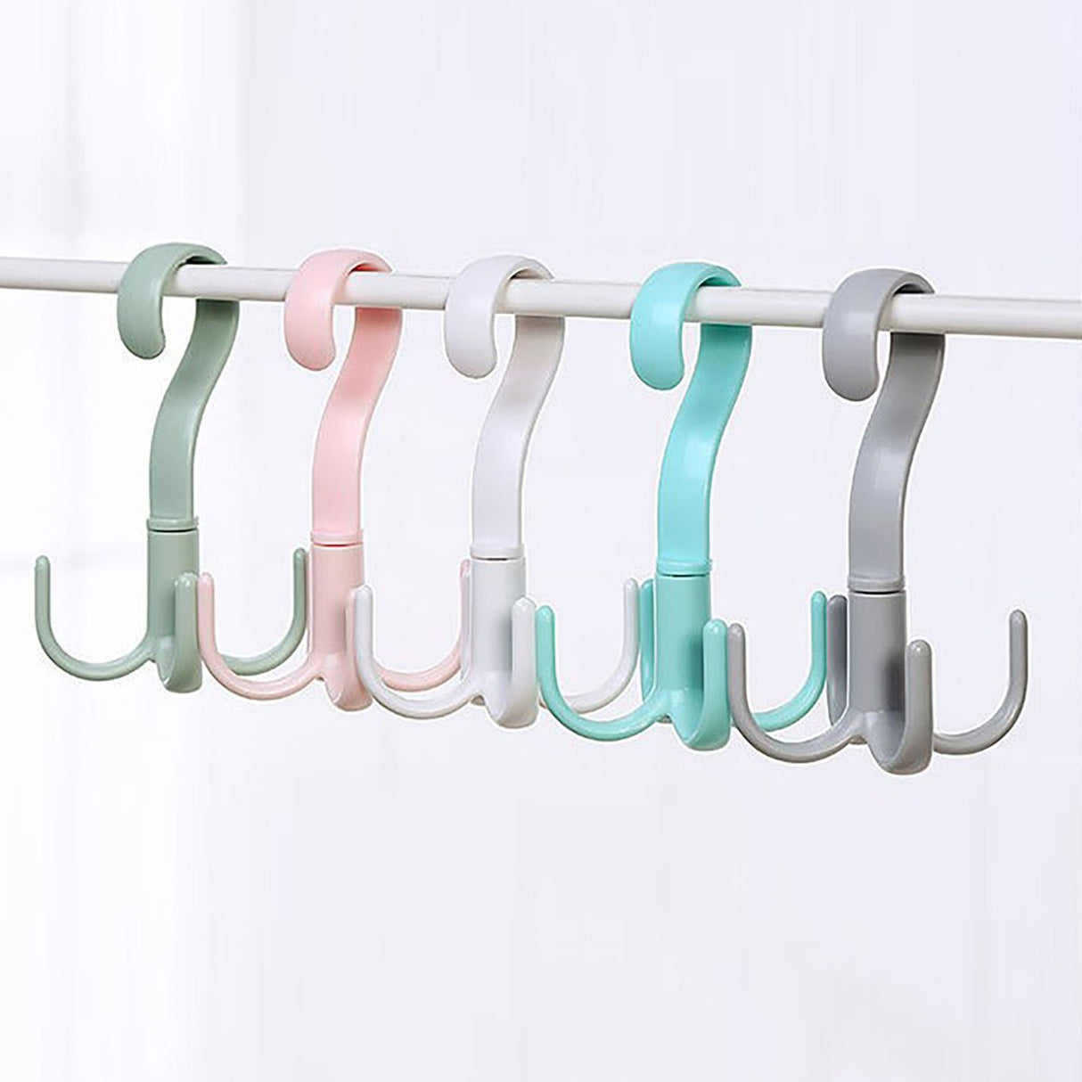 8 Pcs 4 Claws Closet Hangers 360 Degree Rotatable Closet Hanger Hook Thickened Strong Load Bearing Random Color