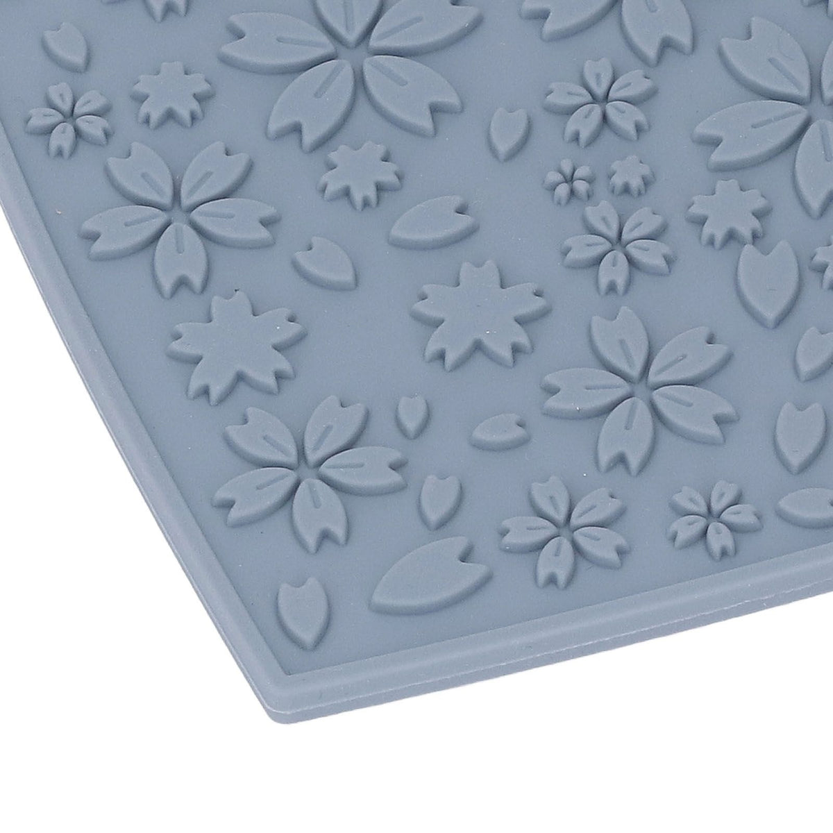 4PCS Silicone Placemats Heart Shaped Non Slip Waterproof Heat Resistant Washable Dinning Table Mat for Pet Feeding Kitchen Sink Grey