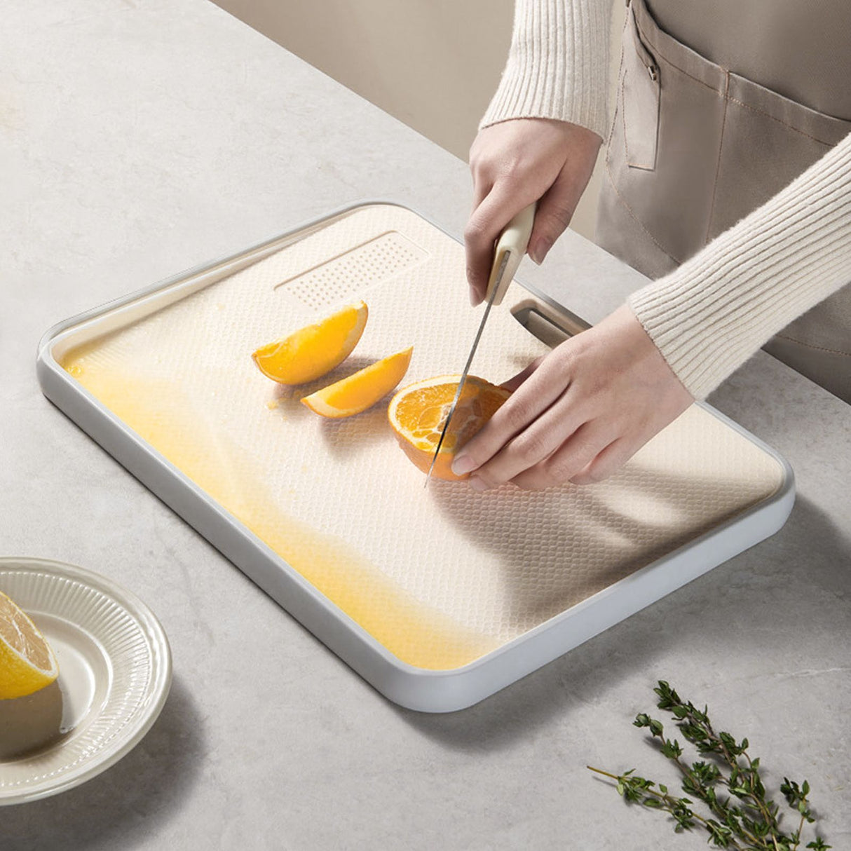 Double Sided Cutting Board Double Sided Non Slip Household Cutting Vegetables Fruits Cutting Board S(26x20cm / 10.2x7.9in)