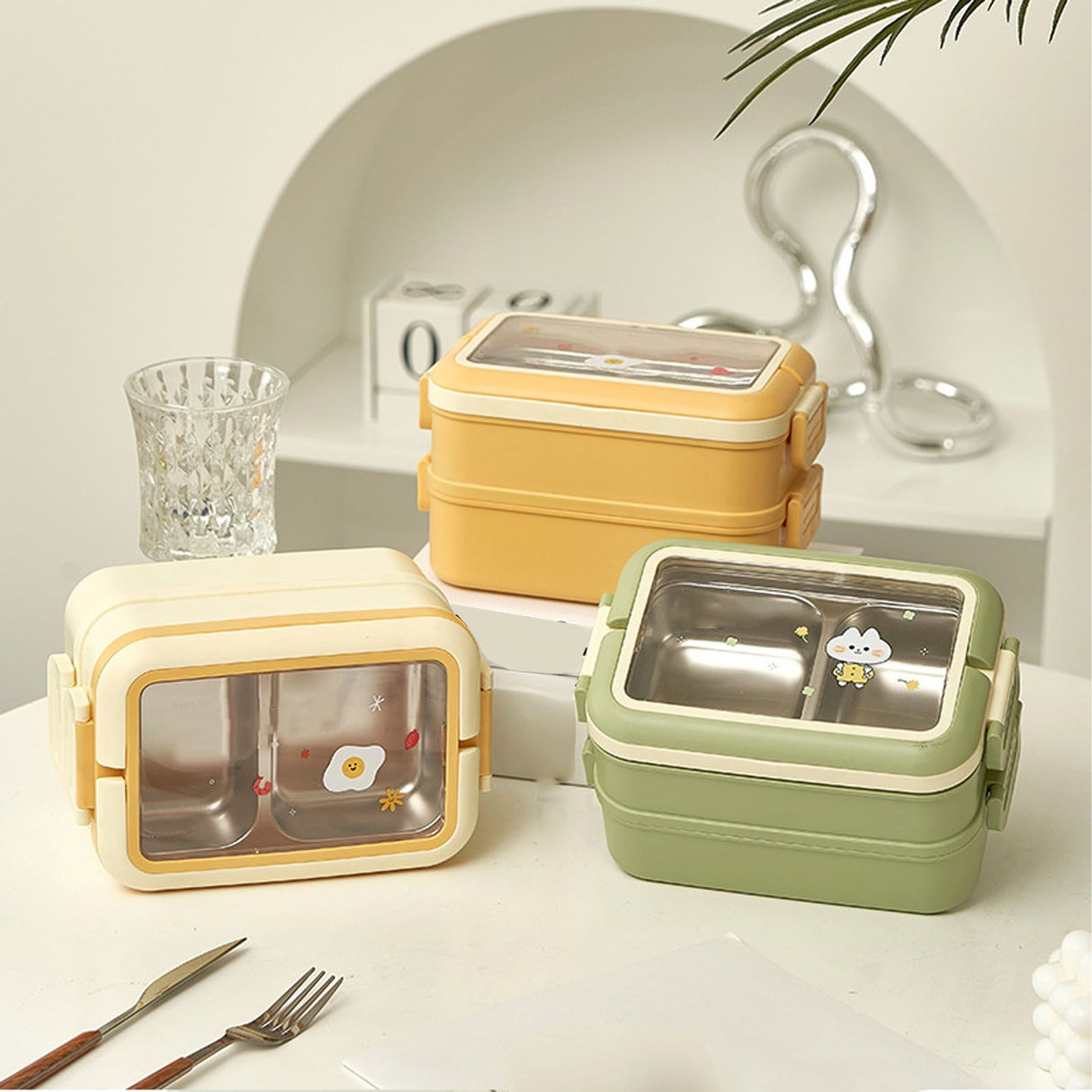 Stainless Steel Insulated Lunch Box Multiple Compartments Fashionable Safe Stainless Steel Bento Box for Students Kids Cream