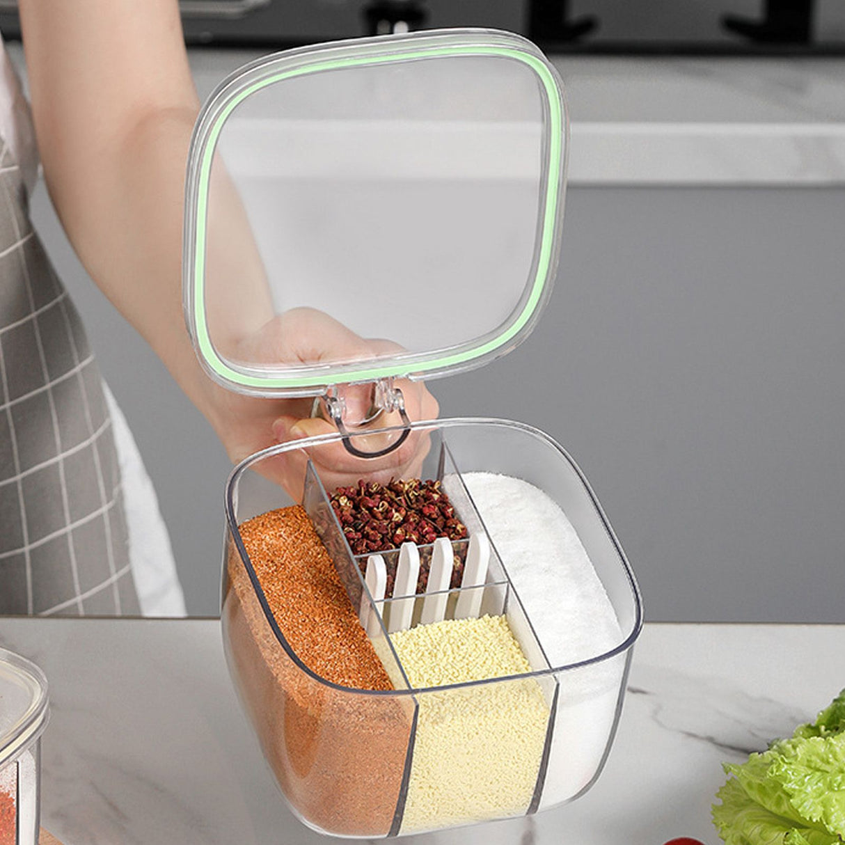 Seasoning Box 4 Compartments Transparent Window Strong PET Seasoning Jar with 4 Spoons for Home Kitchen Cooking Light Green