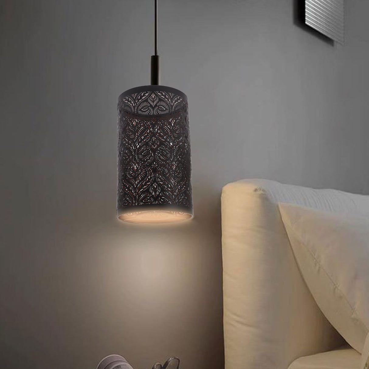 Wrought Iron Lamp Shade Iron Detachable Hollow Carved Modern Lampshade for E27 E26 Lamp Bulbs