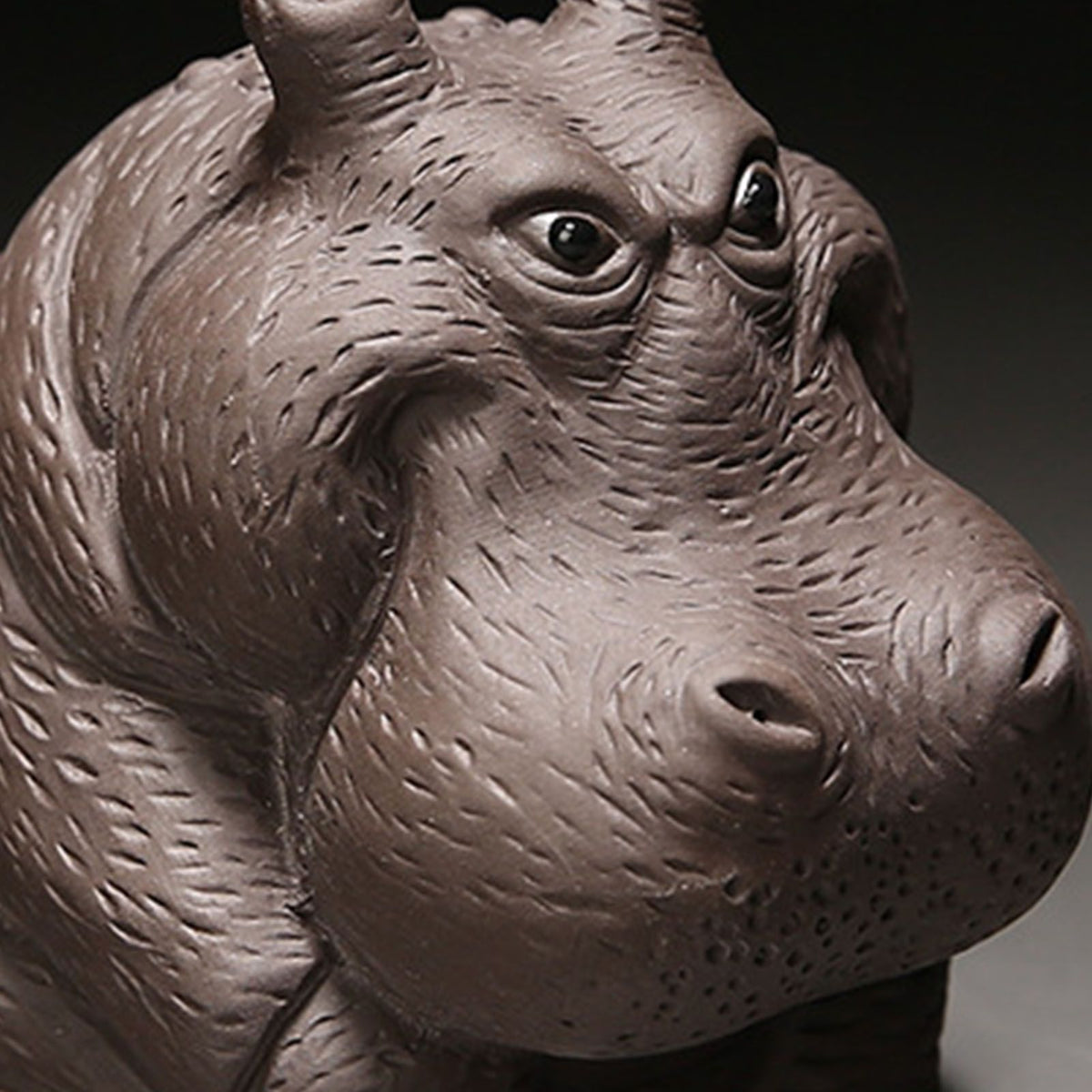 Hippo Figurine Purple Clay Ceramic Tea Pet Sculpture Hippo Statue Desktop Ornament for Tea Set Accessories Home Tea Tray Decor