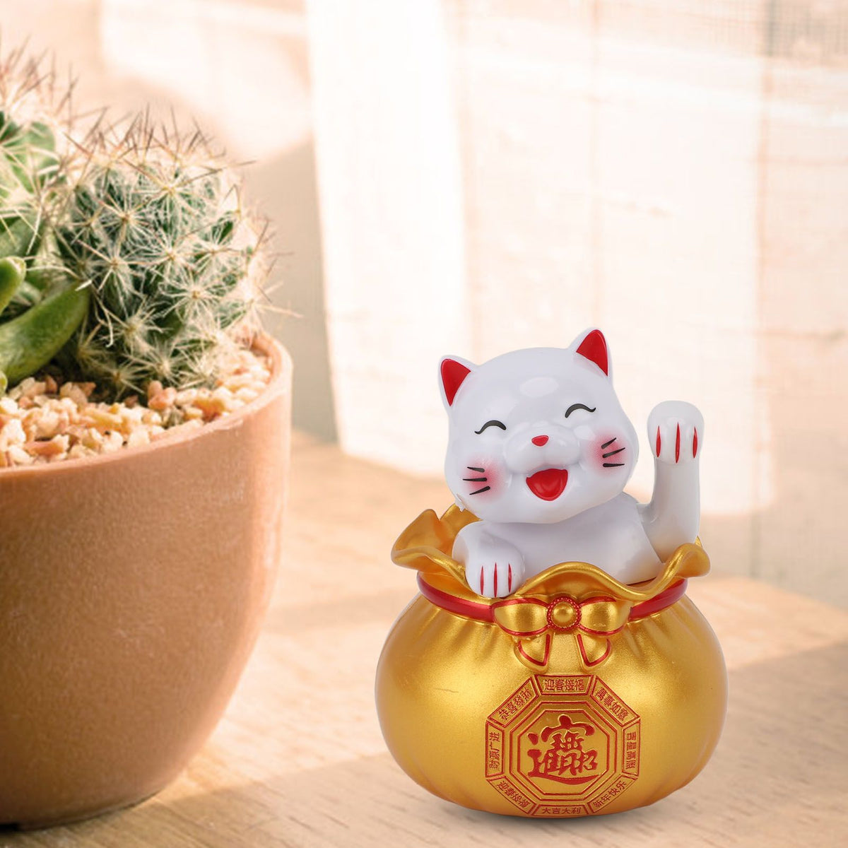 Solar Powered Lucky Cat Lucky Wealth Welcoming Cat Car Decor Desktop Cash Register Opening Decoration Small Eye Gold