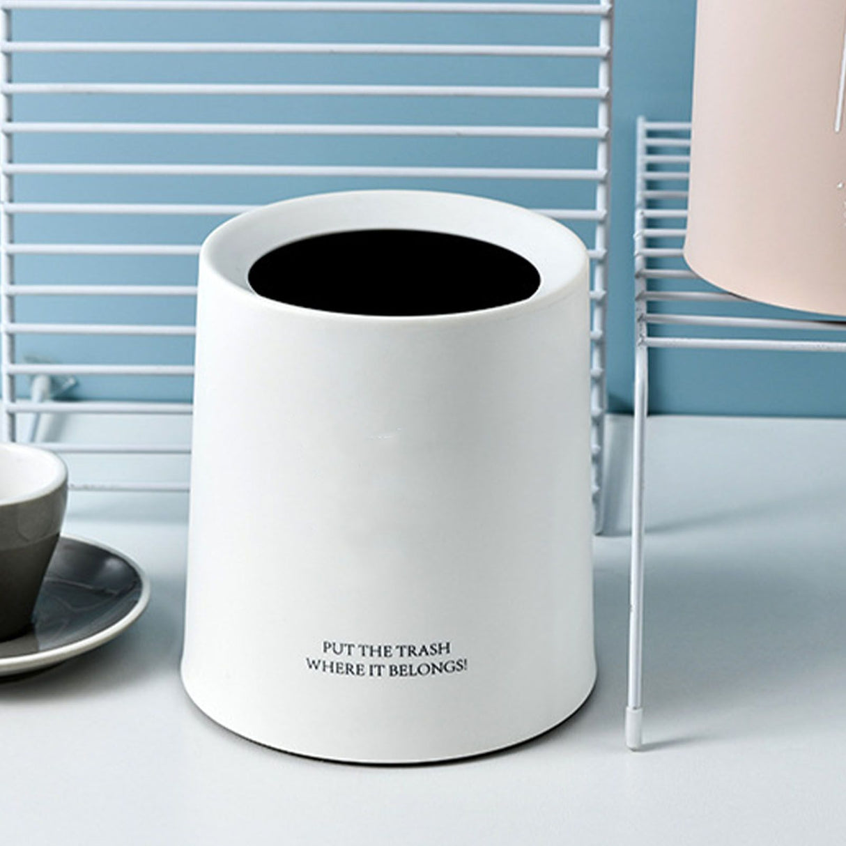 Desktop Trash Can Animal Pattern Cute Portable Mini Waste Basket for Study Office 1.5L White