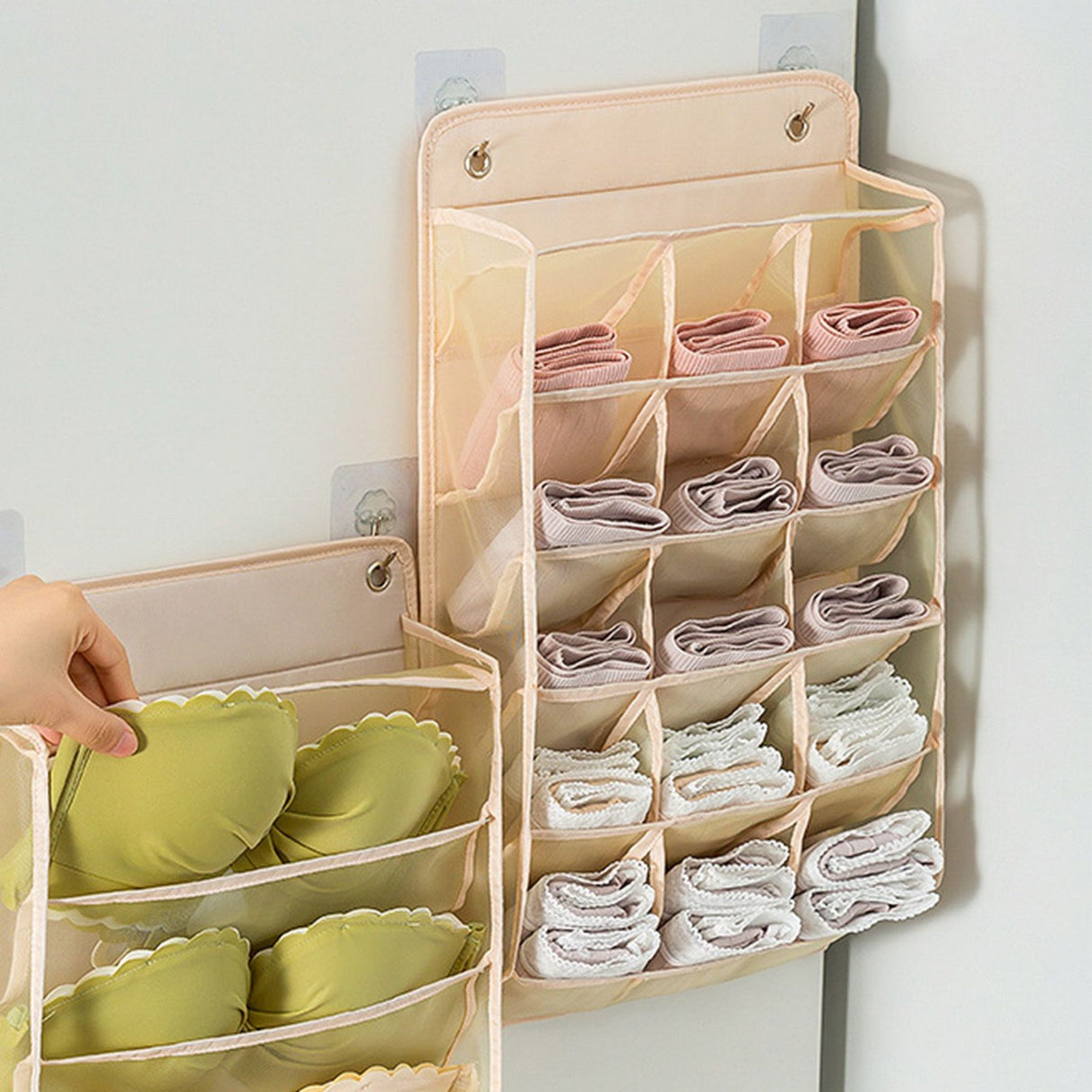 Closet Hanging Underwear Organizer Mesh Oxford Cloth PP Board Underwear Wall Shelf Wardrobe Hanging Storage Bag for Bra Socks Underpants 15 Pockets Beige