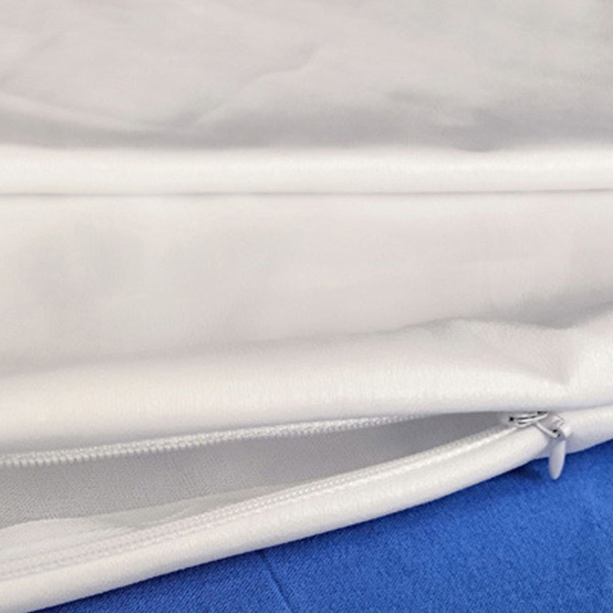 Waterproof Pillow Protector Polyester Fiber White Comfortable 16.9x28.7in Pillow Covers for Sleeping