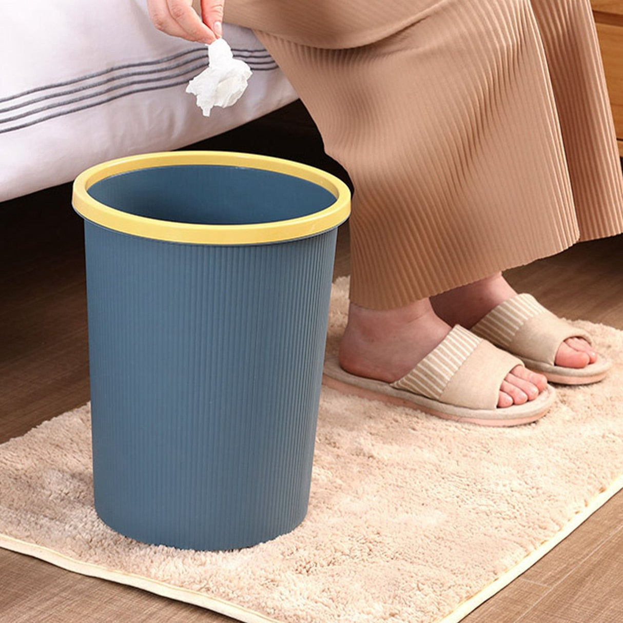 Trash Bin Plastic Exquisite Modern Garbage Container Can for Bathroom Kitchen Living Room Large Dark Blue