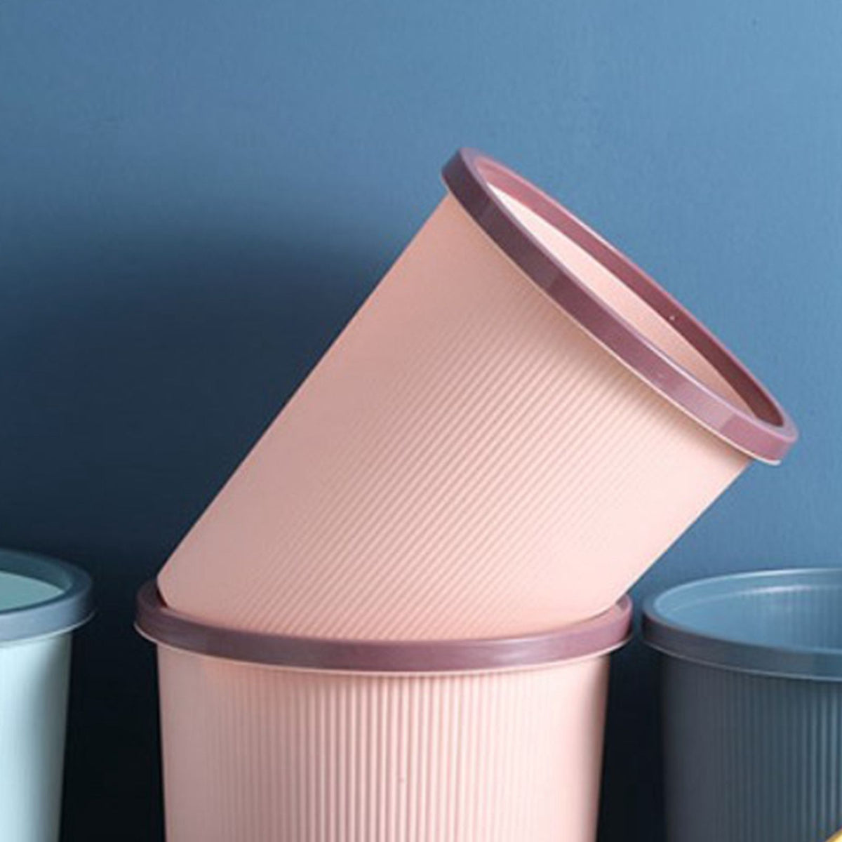 Trash Bin Plastic Exquisite Modern Garbage Container Can for Bathroom Kitchen Living Room Large Pink