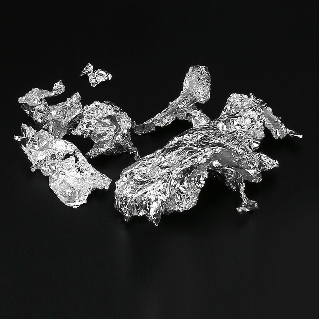 2g Silver Foil Inedible Silver Leaf Flakes for Cooking Cake and Chocolate Decoration Crafts and Arts