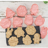 8 Pcs/Set Christmas Themed Cutters Santa Claus Christmas Tree DIY 3D Biscuits Mold Baking Mould Decorating Tools - Low Angle