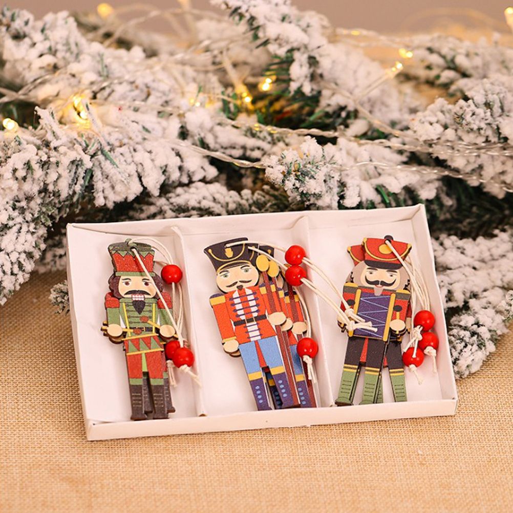 Christmas Tree Nutcracker Pendant Christmas Wood Walnut Soldier Hanging Decoration for Xmas Party Wall Fireplace Window