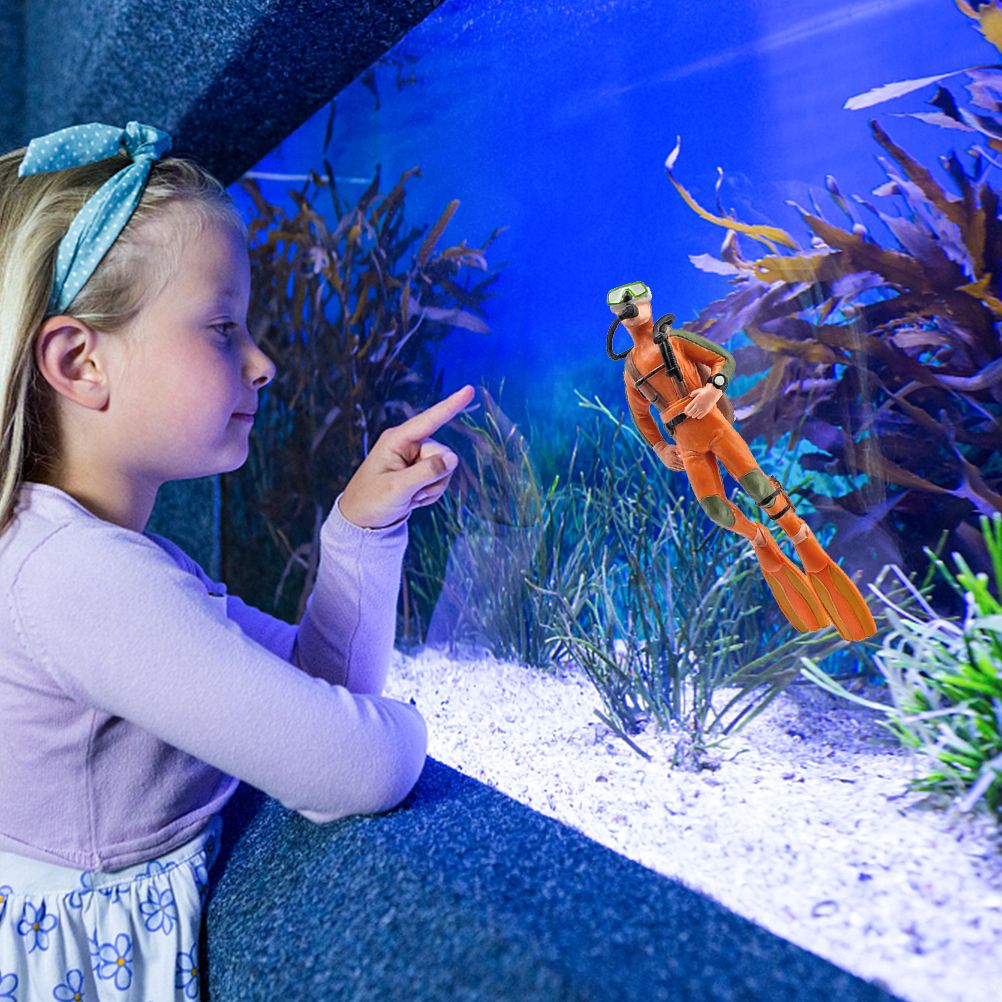 4Pcs Mini Diver Figurines Model Simulation Underwater Adventure Diver Figure Playset for Scene Layout Table Ornaments