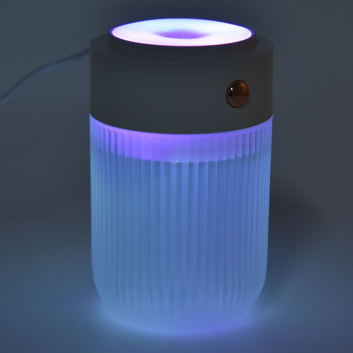 250ml Mini Air Humidifier USB Powered Colorful Lamp Humidifier for Car Office Living RoomWhite