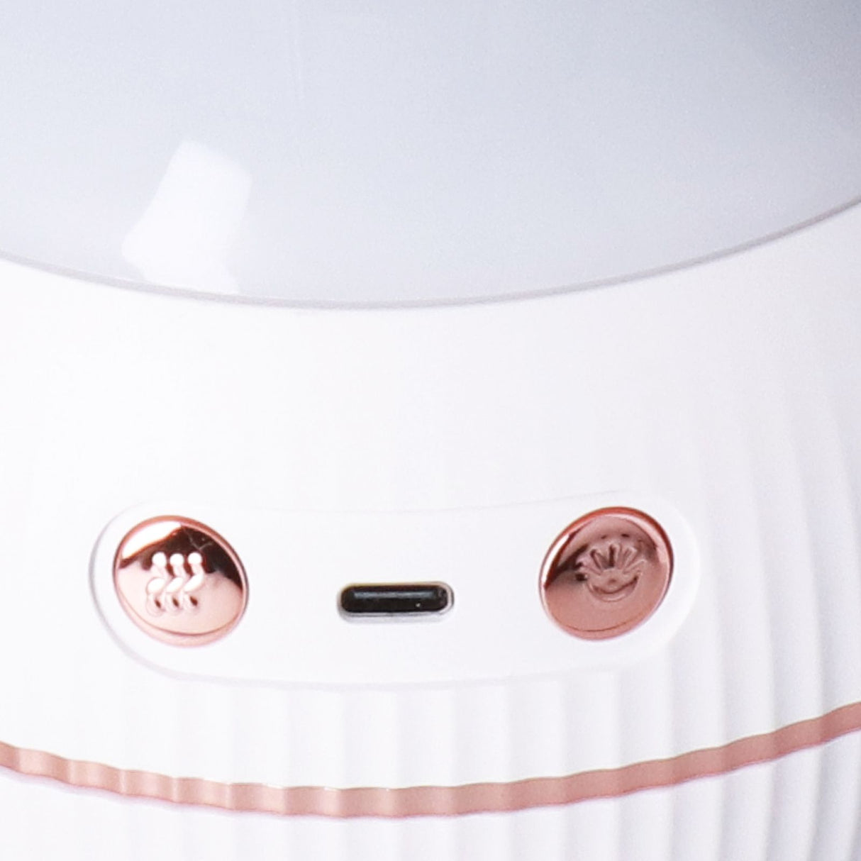 550ML Spherical Humidifier Mini Portable Star Projection Humidifier for Home Bedroom USB ChargingWhite