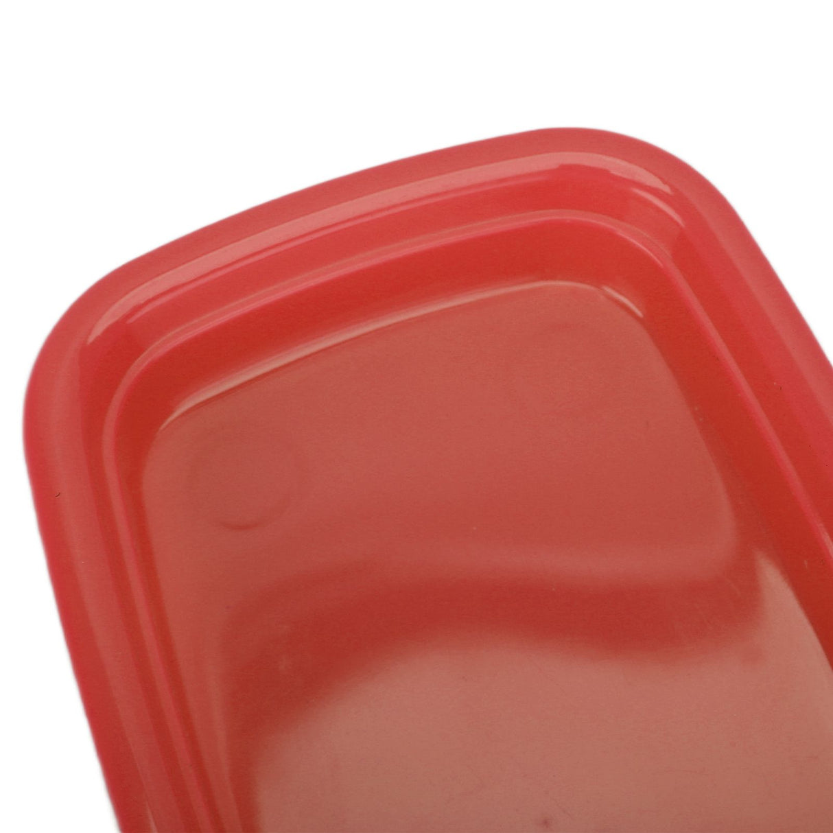 Curved Butter Storage Box with Lid Cheese Plate Butter Holder Tray Baking Tool for KitchenRed