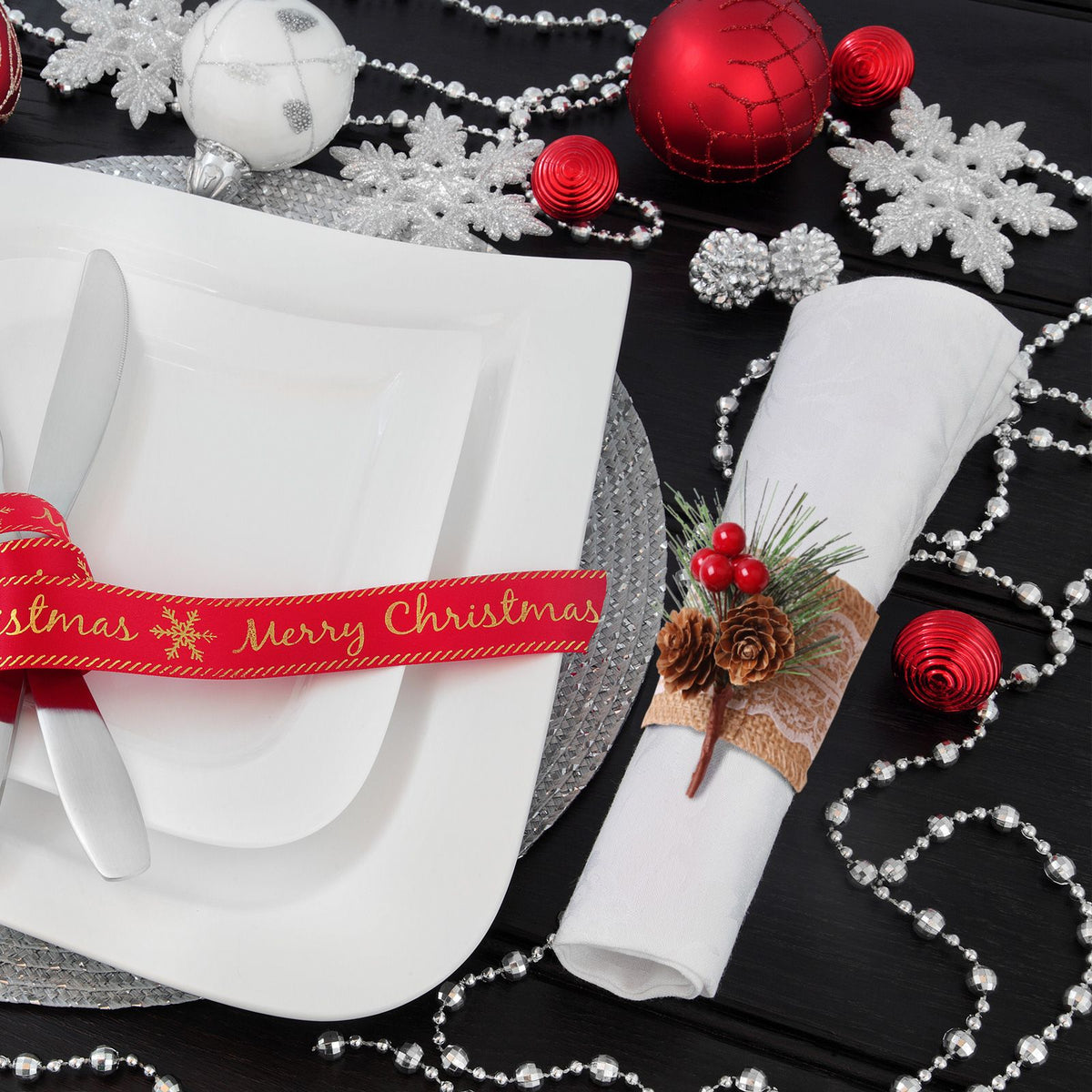 Pinecone Napkin Rings Sweet Reusable Christmas Napkin Holders Table Decor for Dinner Party Anniversary