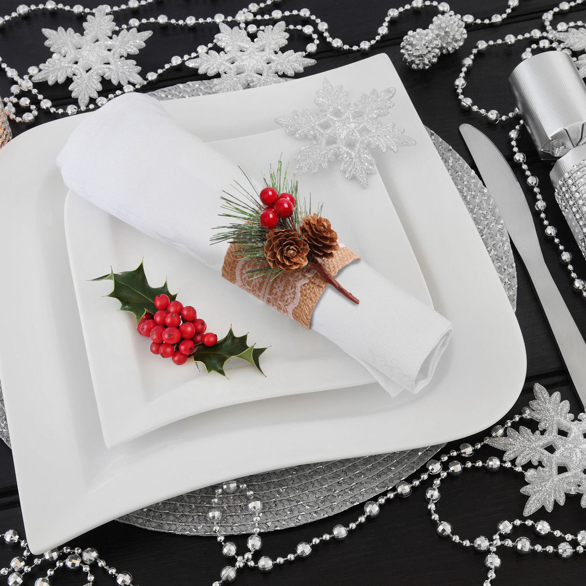 Pinecone Napkin Rings Sweet Reusable Christmas Napkin Holders Table Decor for Dinner Party Anniversary